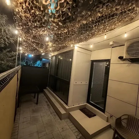 Blitz - Bel Air Luxury, Terrace And