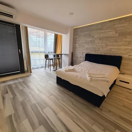 Blitz - Bel Air Luxury, Terrace And Aparthotel